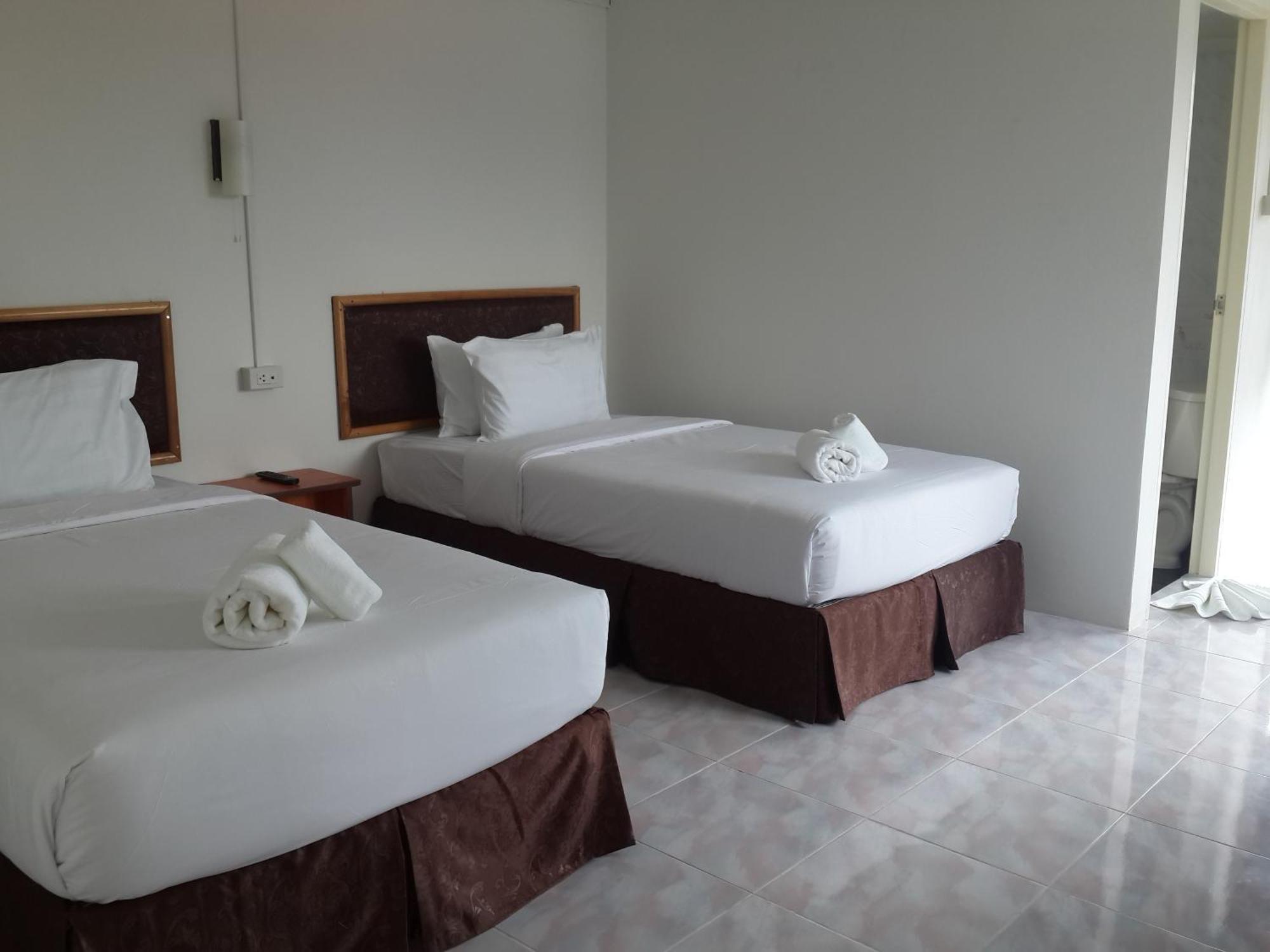 Hotel De Ratt Phuket Room photo